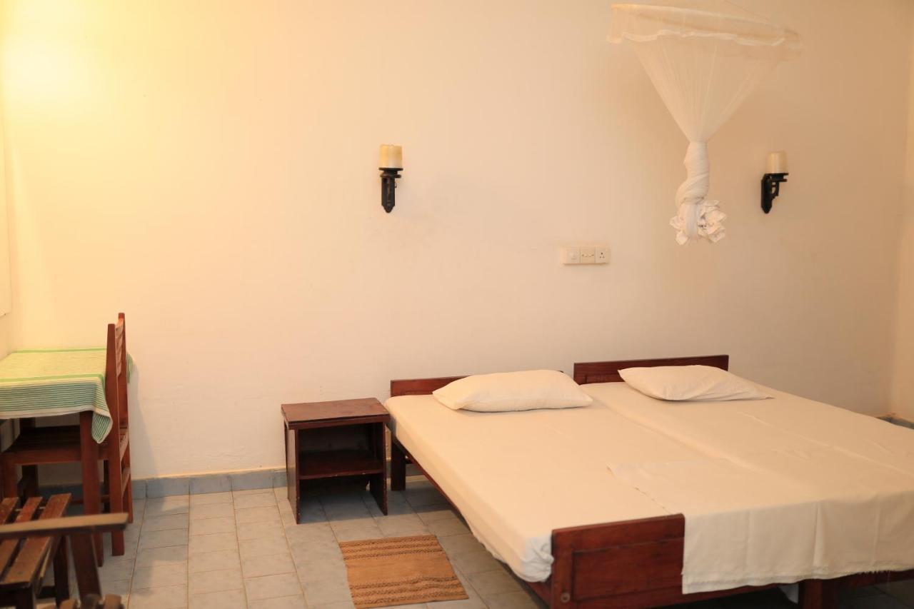 נגומבו Hotel Silver Sands מראה חיצוני תמונה