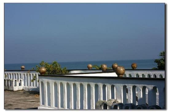 נגומבו Hotel Silver Sands מראה חיצוני תמונה