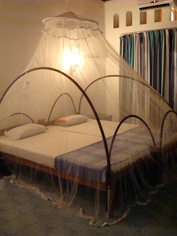 נגומבו Hotel Silver Sands מראה חיצוני תמונה